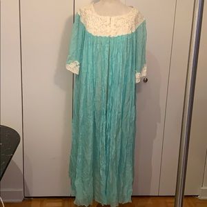 Vintage nightgown
